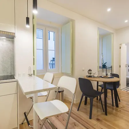 Lovelystay Traditional Alfama Getaway * Lisbon