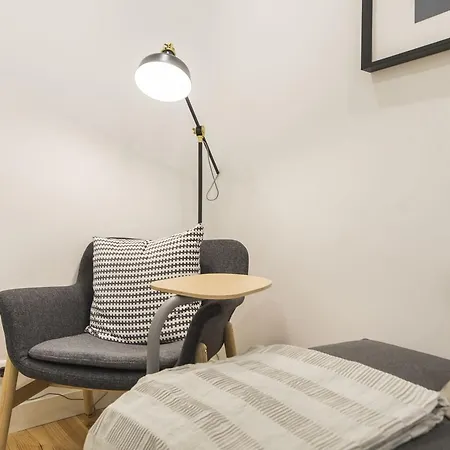 Lovelystay Traditional Alfama Getaway * Lisboa