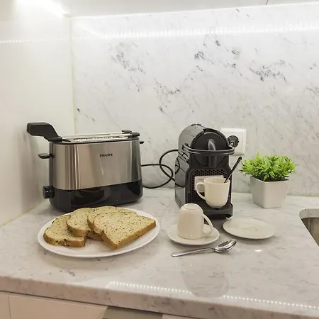 Lovelystay Traditional Alfama Getaway Lisboa